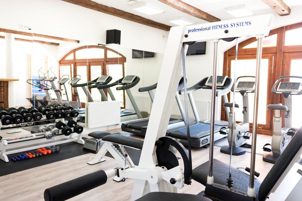 Wellness Hotel & Minipivovar Knezinek เชสเกบูดิเยโจวิตเซ ภายนอก รูปภาพ